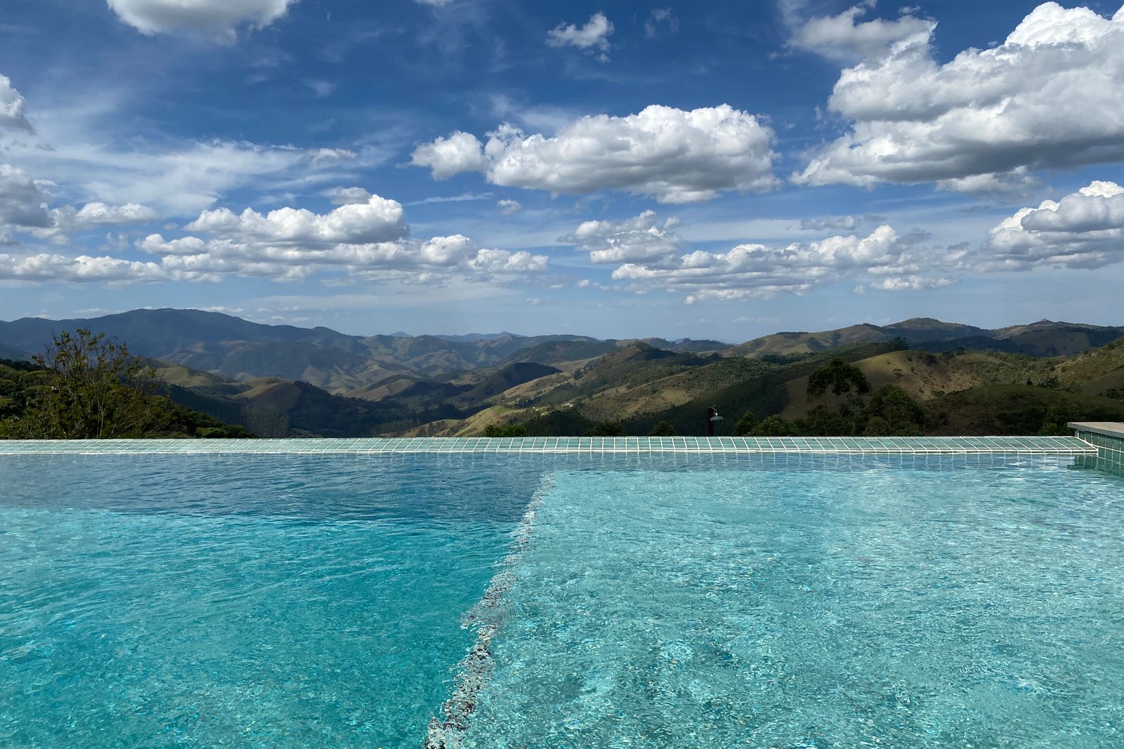 Custom Pool Design & Build — Elite Poolscapes & Designs